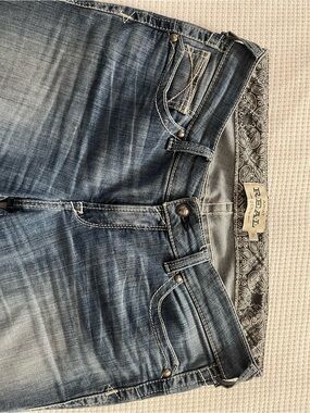 Ariat R.E.A.L midrise straight denim jeans 32Long